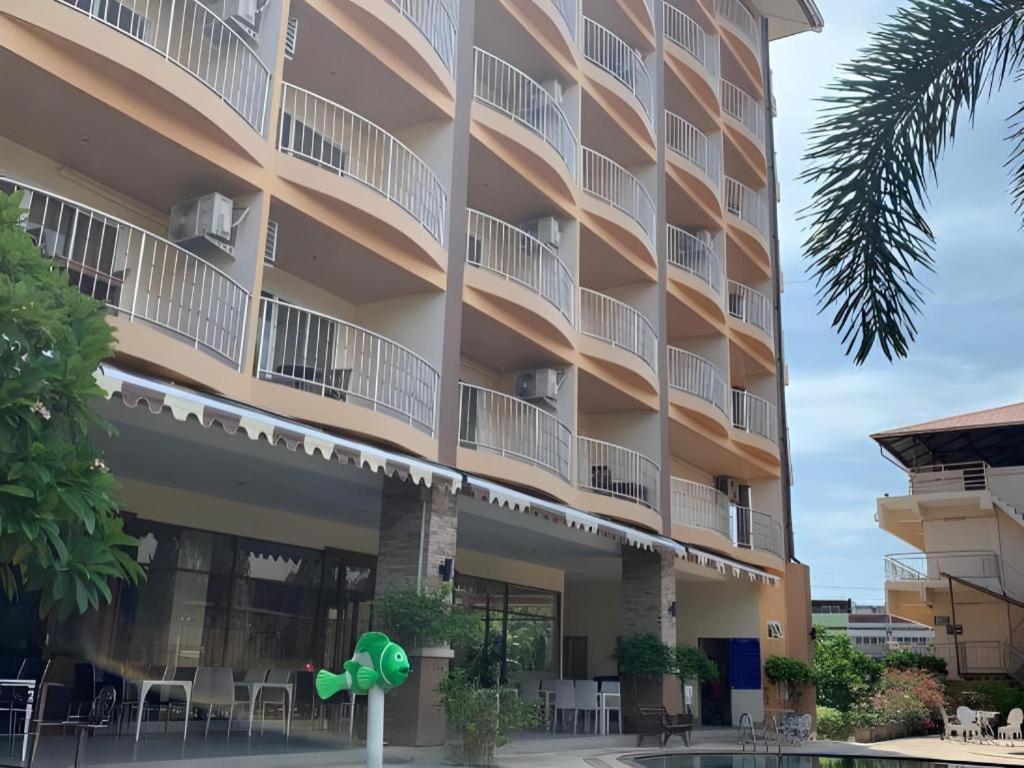 Siam Platinum Pattaya Hotel Exterior foto